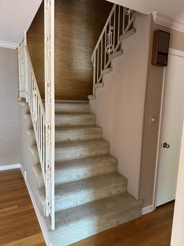 2727 S Lakeshore Drive 7, St. Joseph, MI 49085