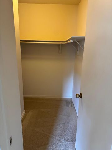 2727 S Lakeshore Drive 7, St. Joseph, MI 49085