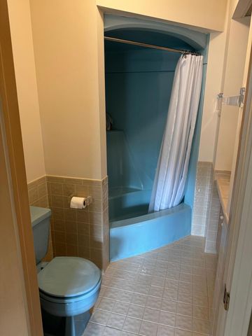2727 S Lakeshore Drive 7, St. Joseph, MI 49085