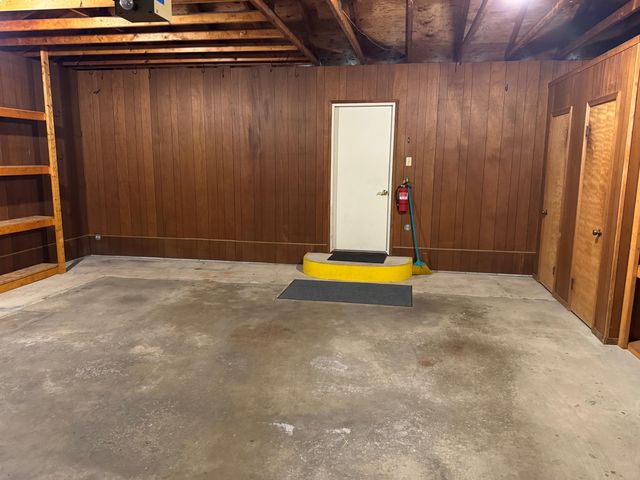 2727 S Lakeshore Drive 7, St. Joseph, MI 49085