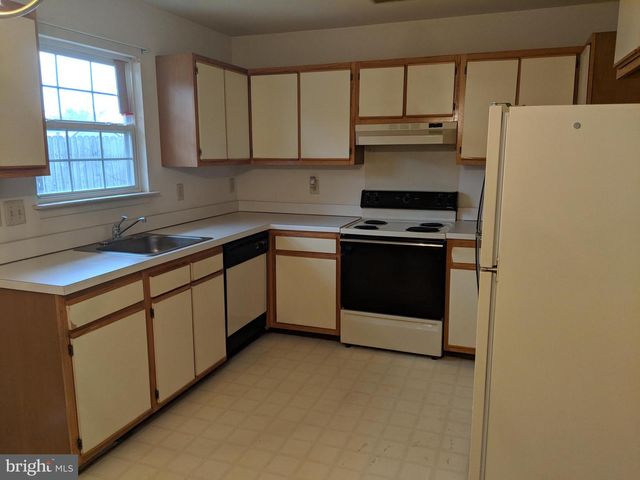 105 PERIWINKLE DR, Dover, DE 19904