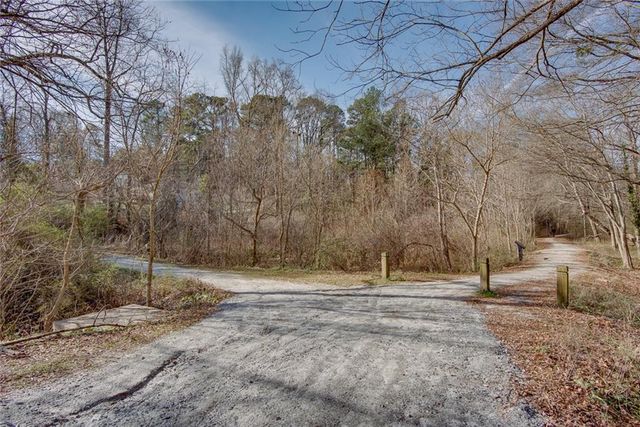 4651 Dahlia Drive, Pine Lake, GA 30072