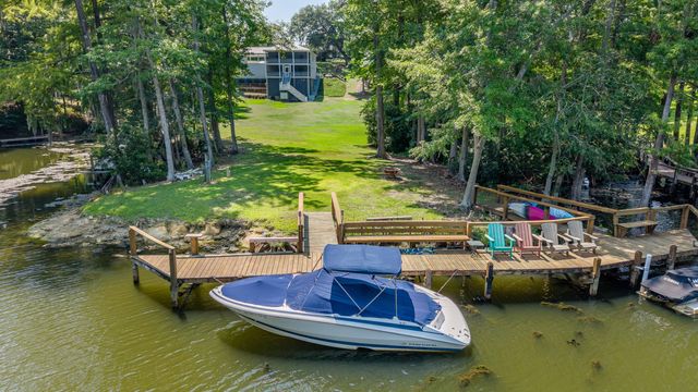 287 Santee Drive, Santee, SC 29142