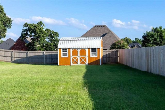 1212 NE Baybrook, Elgin, OK 73538