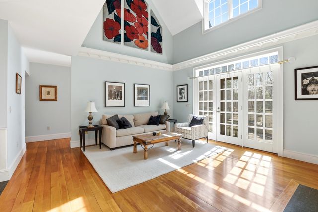 63 Ridge Road, Concord, NH 03301