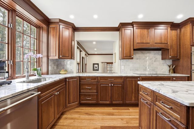 63 Ridge Road, Concord, NH 03301