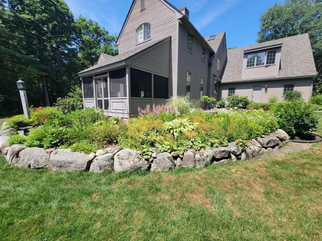 63 Ridge Road, Concord, NH 03301