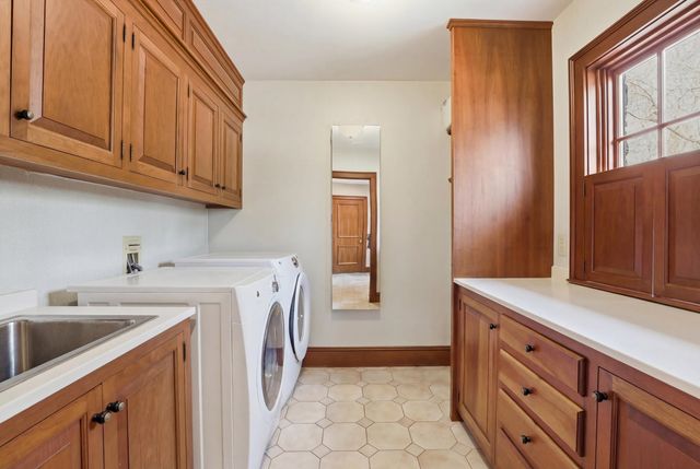 63 Ridge Road, Concord, NH 03301