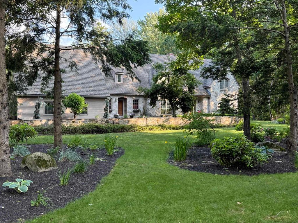 63 Ridge Road, Concord, NH 03301