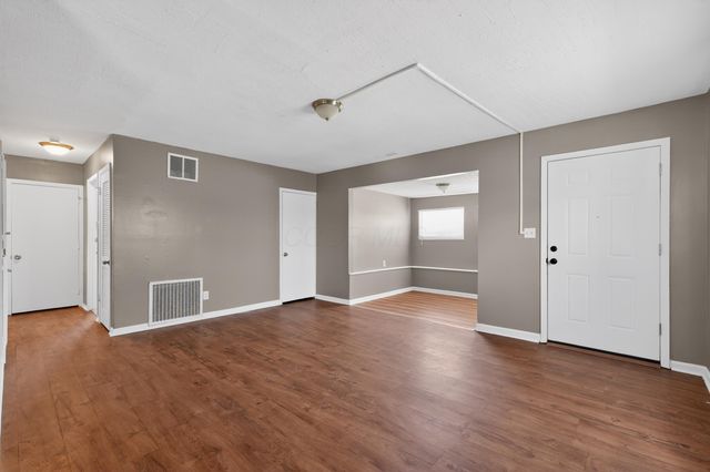1920 Marsdale Avenue, Columbus, OH 43223
