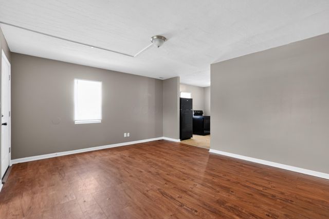 1920 Marsdale Avenue, Columbus, OH 43223