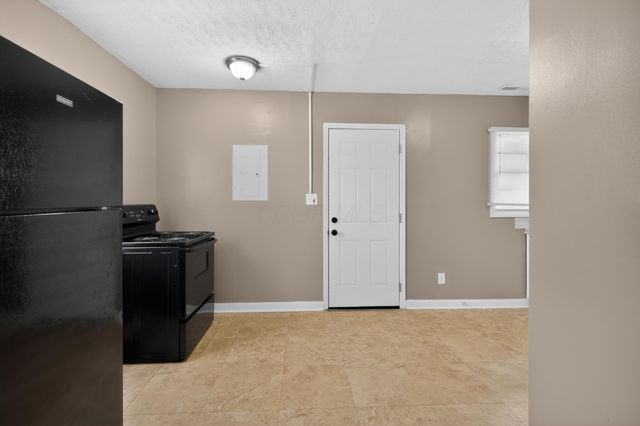 1920 Marsdale Avenue, Columbus, OH 43223