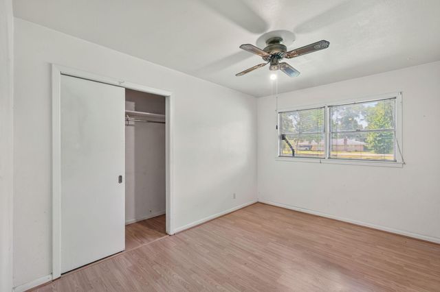 607 Walker Avenue, Cleveland, TX 77327