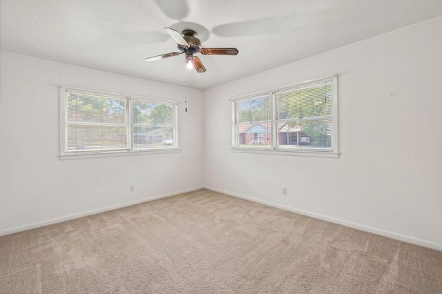 607 Walker Avenue, Cleveland, TX 77327