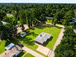 607 Walker Avenue, Cleveland, TX 77327