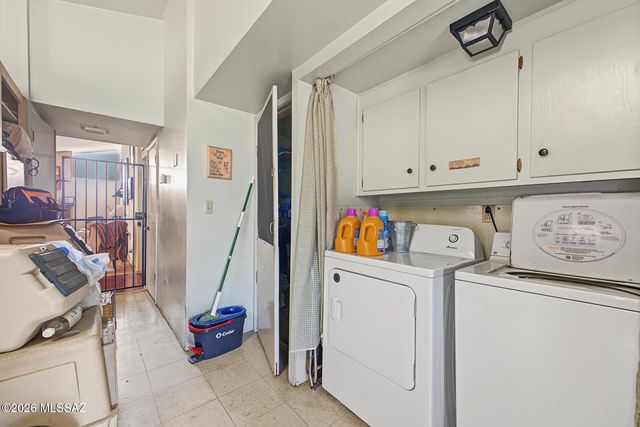 4948 N La Canada Drive, Tucson, AZ 85704