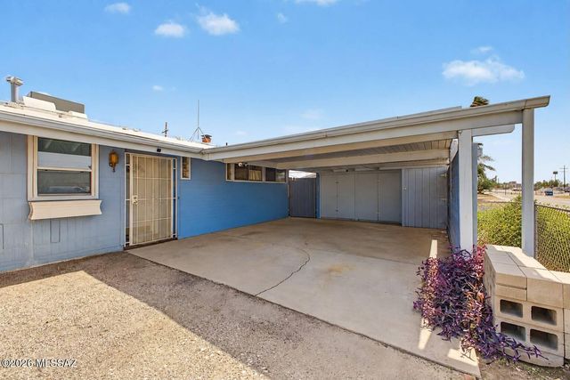 4948 N La Canada Drive, Tucson, AZ 85704