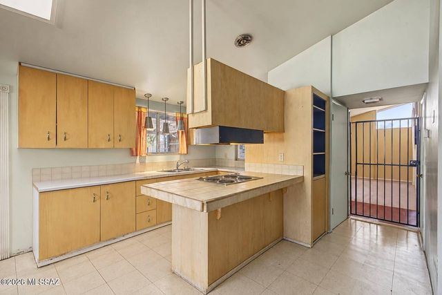 4948 N La Canada Drive, Tucson, AZ 85704