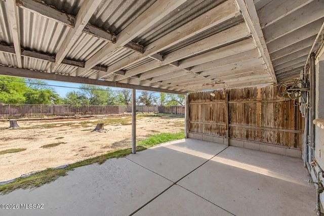 4948 N La Canada Drive, Tucson, AZ 85704