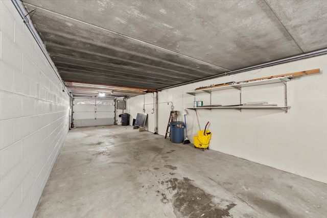 9812 S Karlov Avenue 4D, Oak Lawn, IL 60453