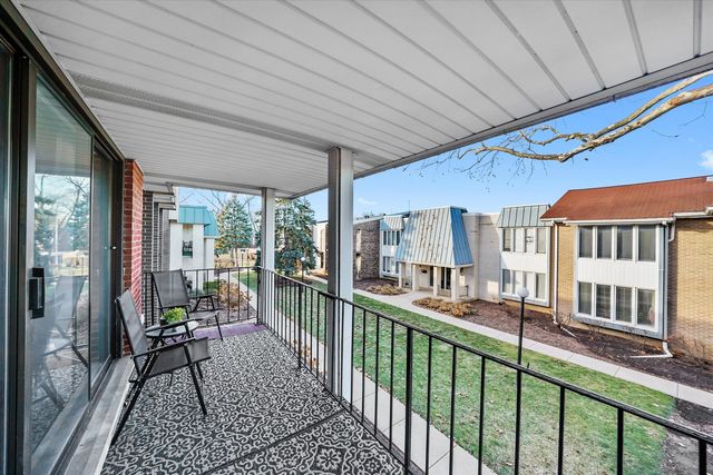 9812 S Karlov Avenue 4D, Oak Lawn, IL 60453