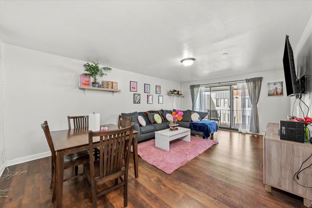 9812 S Karlov Avenue 4D, Oak Lawn, IL 60453