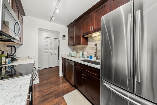 9812 S Karlov Avenue 4D, Oak Lawn, IL 60453