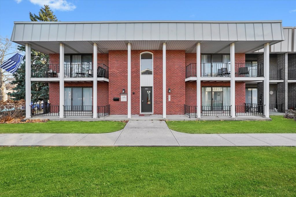 9812 S Karlov Avenue 4D, Oak Lawn, IL 60453