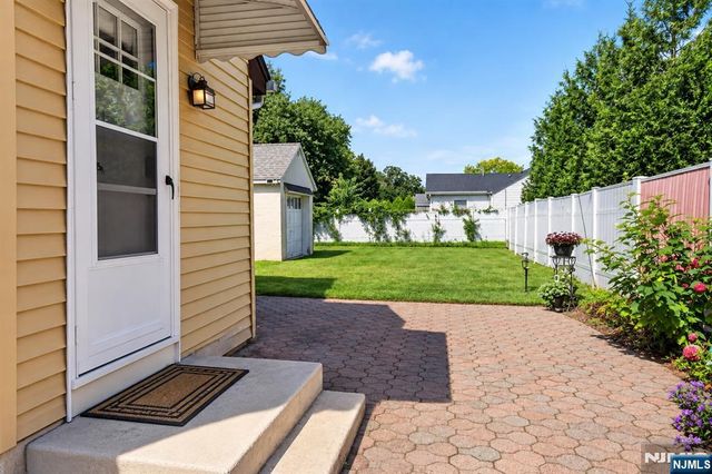 36 Park Avenue, Wanaque, NJ 07420
