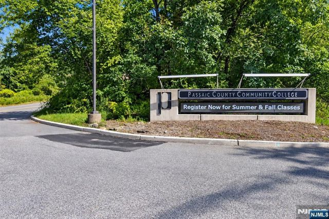 36 Park Avenue, Wanaque, NJ 07420