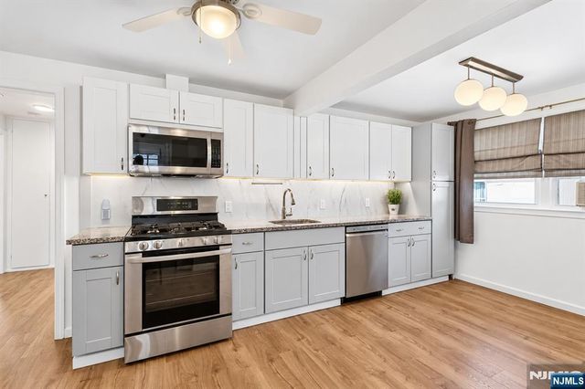 36 Park Avenue, Wanaque, NJ 07420