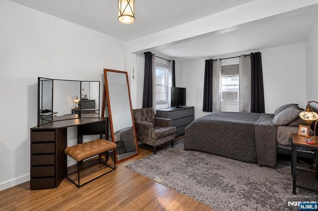 36 Park Avenue, Wanaque, NJ 07420