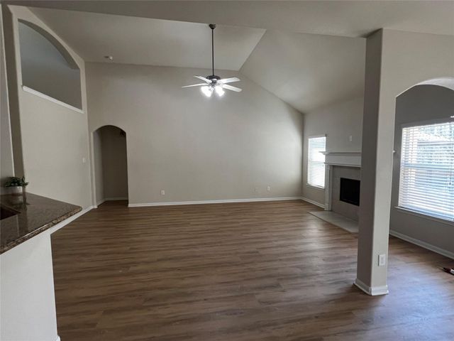 10621 Sunflower Drive, Conroe, TX 77318