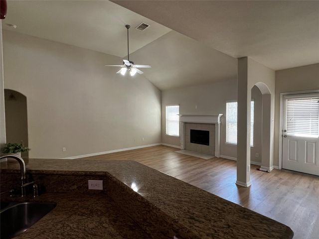 10621 Sunflower Drive, Conroe, TX 77318