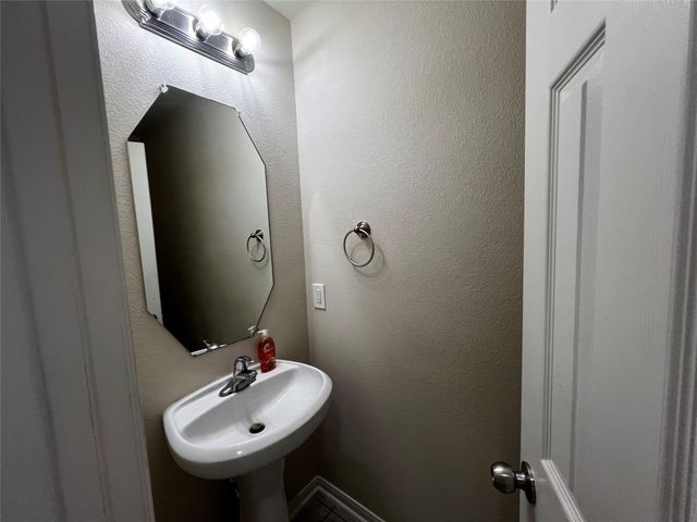 10621 Sunflower Drive, Conroe, TX 77318