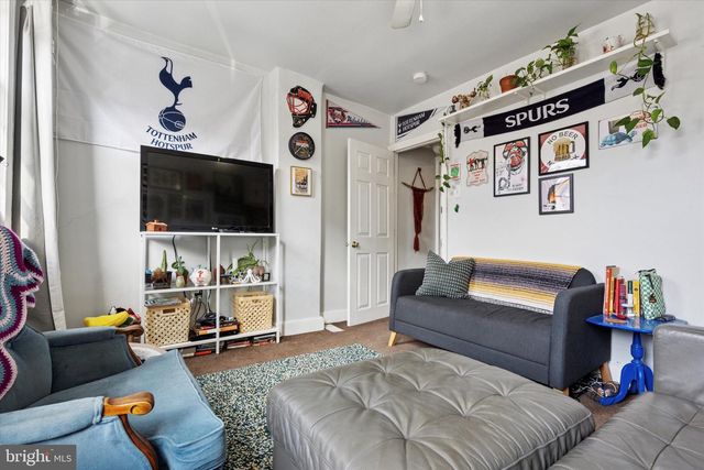 3915 BRANDYWINE ST, Philadelphia, PA 19104