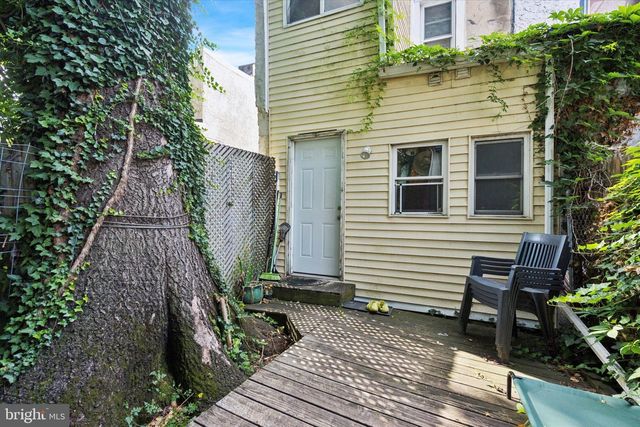 3915 BRANDYWINE ST, Philadelphia, PA 19104