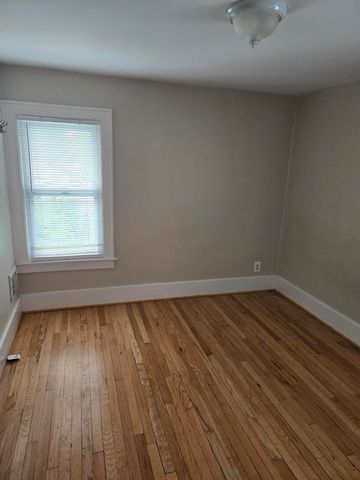917 Forestdale Road, Royal Oak City, MI 48067