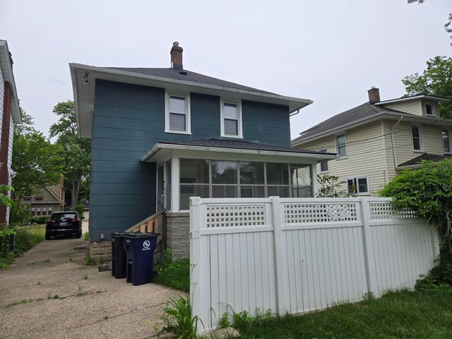 917 Forestdale Road, Royal Oak City, MI 48067