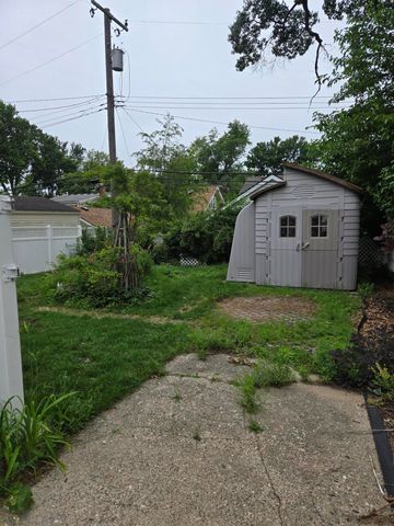 917 Forestdale Road, Royal Oak City, MI 48067