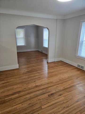 917 Forestdale Road, Royal Oak City, MI 48067