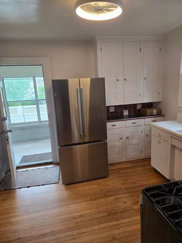 917 Forestdale Road, Royal Oak City, MI 48067