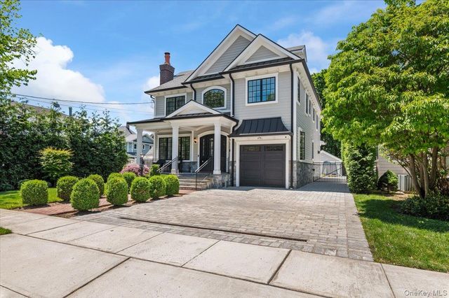 66 Liberty Avenue, Rockville Centre, NY 11570