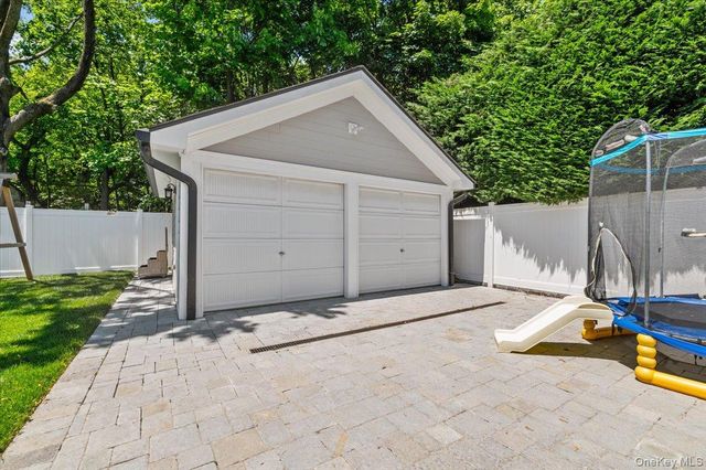 66 Liberty Avenue, Rockville Centre, NY 11570