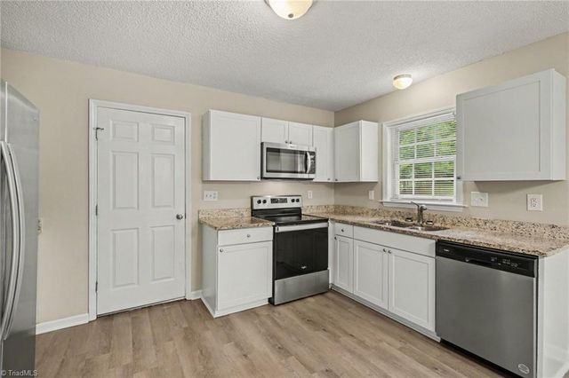 108 Summit Drive, Mocksville, NC 27028