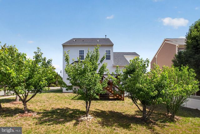 1010 AUSTIN DR, Fredericksburg, VA 22401