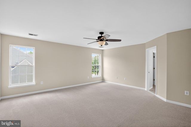 1010 AUSTIN DR, Fredericksburg, VA 22401