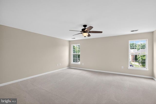 1010 AUSTIN DR, Fredericksburg, VA 22401