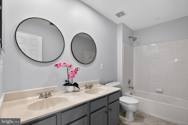 1010 AUSTIN DR, Fredericksburg, VA 22401