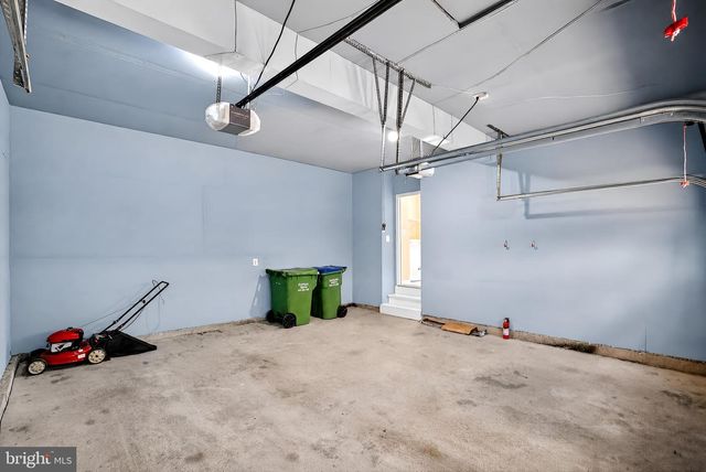 1010 AUSTIN DR, Fredericksburg, VA 22401